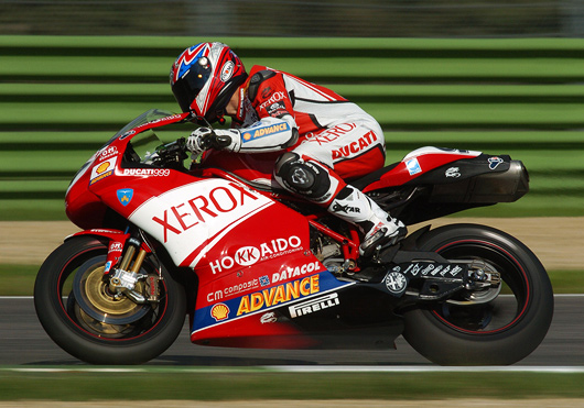 Troy Bayliis in action on Ducati 999F06 at imola.