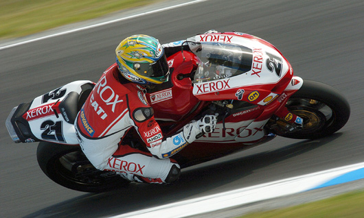 Troy Bayliss action on Ducati 999Fo7