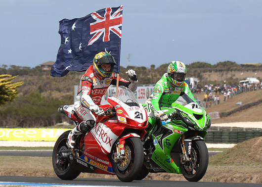 Troy Bayliss victory lap at Phillip Island