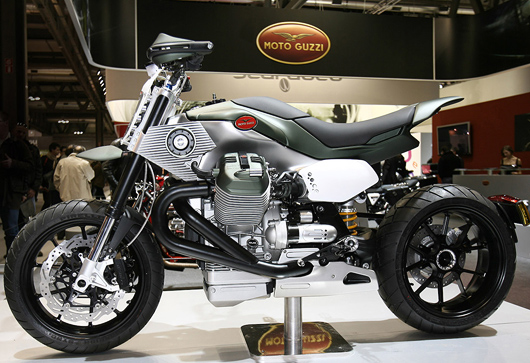 Moto Guzzi V12 Strada prototype