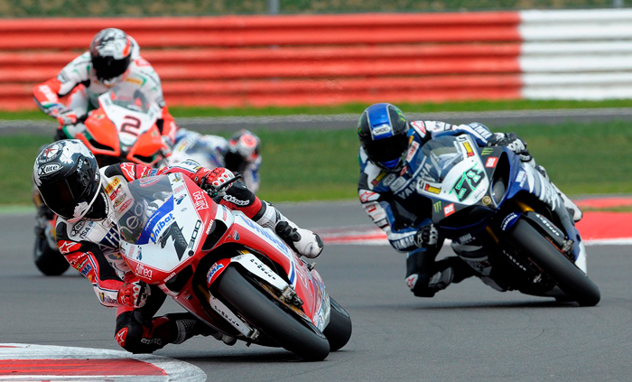 Silverstone World Superbike race action photo picture