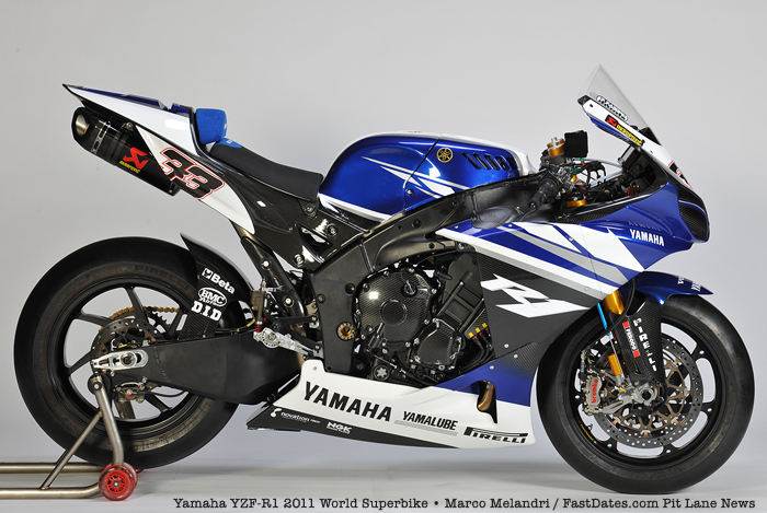 Yamaha World Superbike YZF R-1 2011 photo