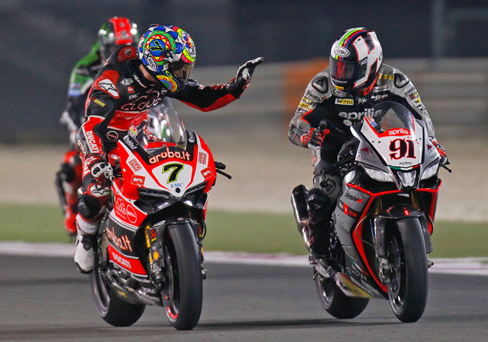 Chaz Davies, Leon Haslam, Qatar World Superbike 2015 photo
