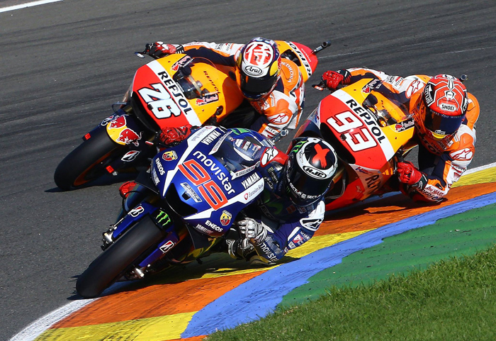 Valencia 2015 MotoGP race action Lorenzo