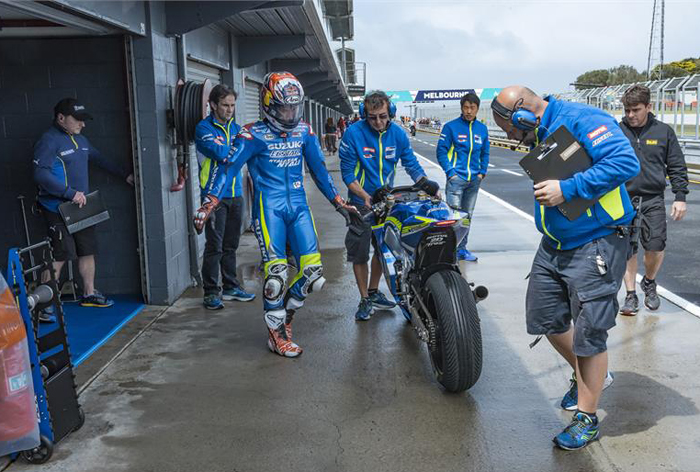 Maverick Viñales suzuki test photo 2016