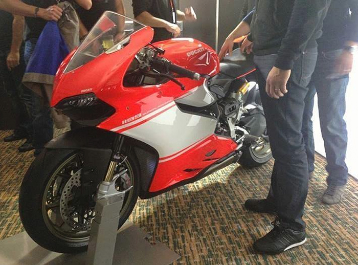 Ducati 1199 Superleggera spy photo picture