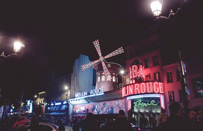 Moulin Rouge exterior photo
