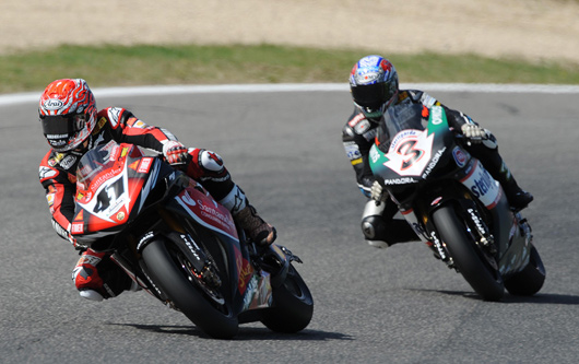 Haga Biaggi World Superbike race action Vallelunga