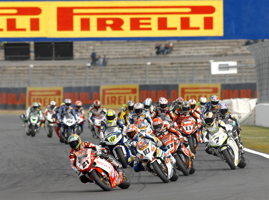 Magny-Cours Word Superbike race start photo