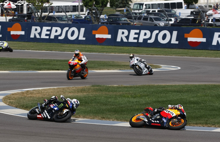 Indianapolis red Bull MotoGP start 2010 photo