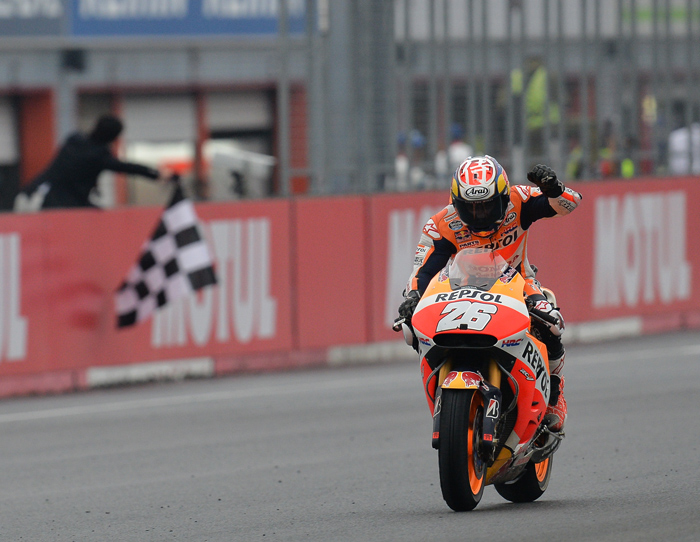 Pedrosa race action Motogei MotoGP 2015